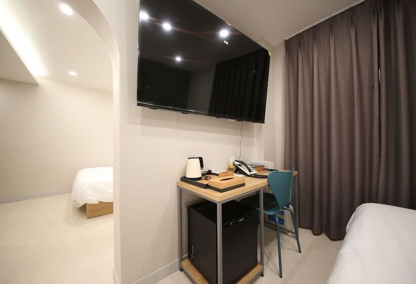 اتاق سوپریور, Calm Rest Hotel Masan