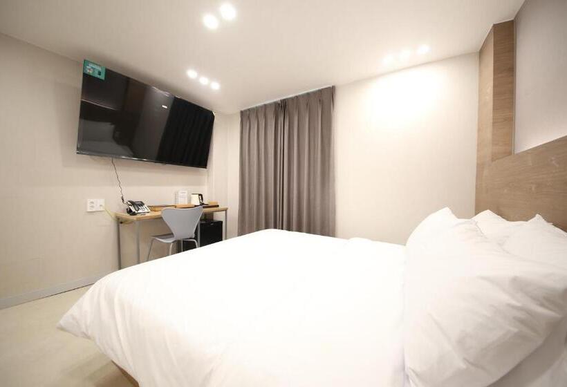 اتاق استاندارد, Calm Rest Hotel Masan