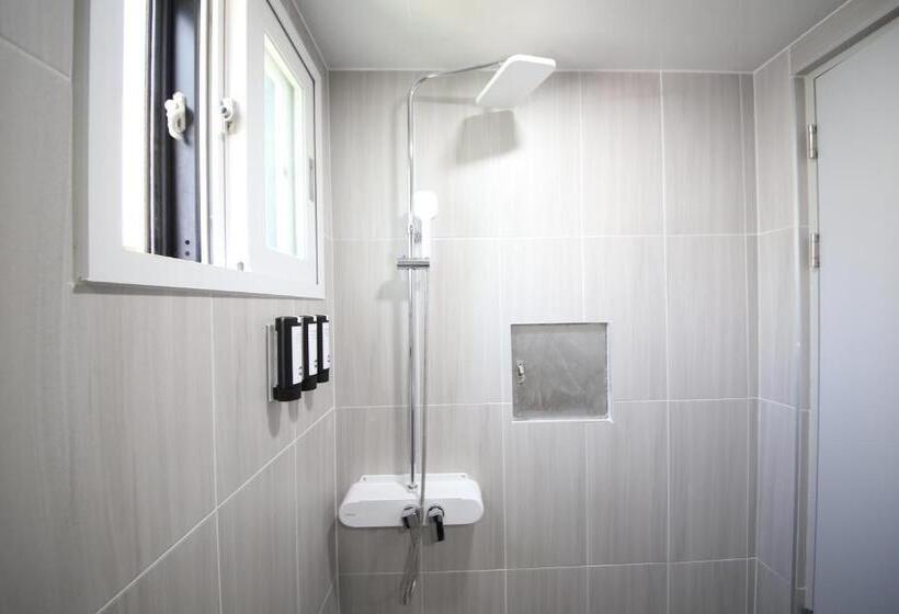 اتاق استاندارد, Calm Rest Hotel Masan
