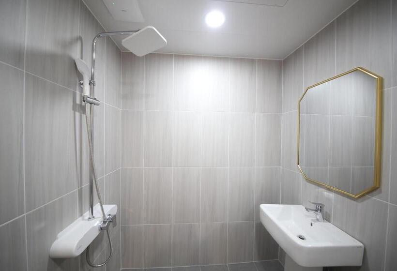 اتاق سوپریور, Calm Rest Hotel Masan