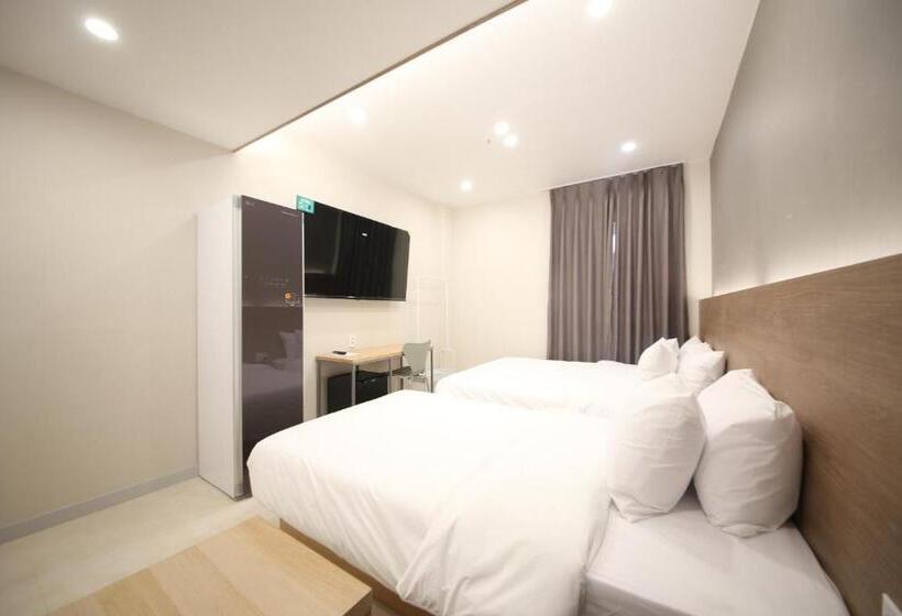اتاق سوپریور, Calm Rest Hotel Masan
