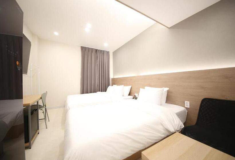 اتاق سوپریور, Calm Rest Hotel Masan