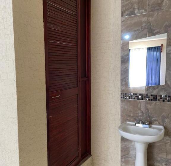اتاق استاندارد, Hostal De Atocha