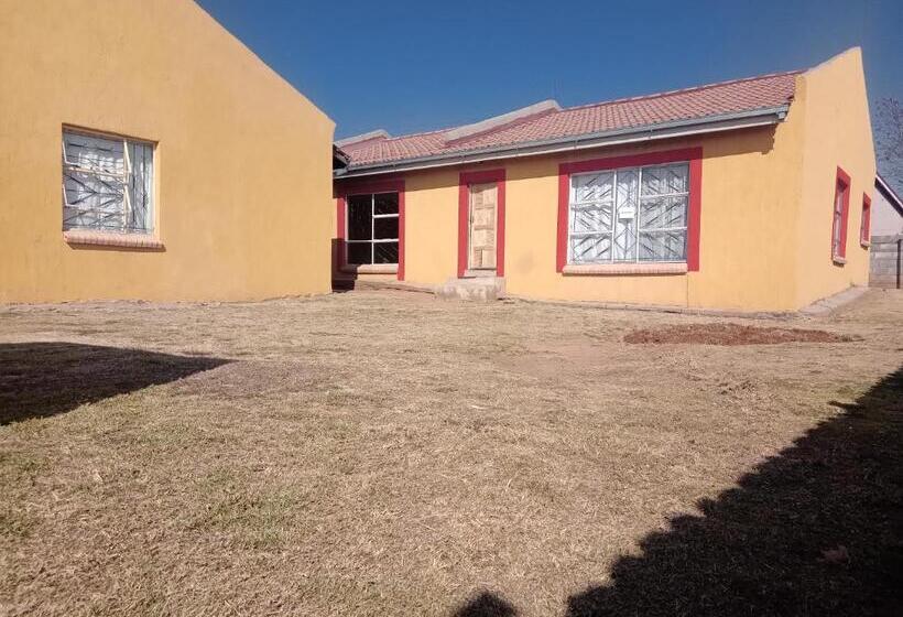 اتاق استاندارد یک نفره, Mmj Guest House