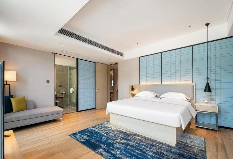 سوییت با چشم‌انداز کوه, Echarm Hotel Baise Xilin