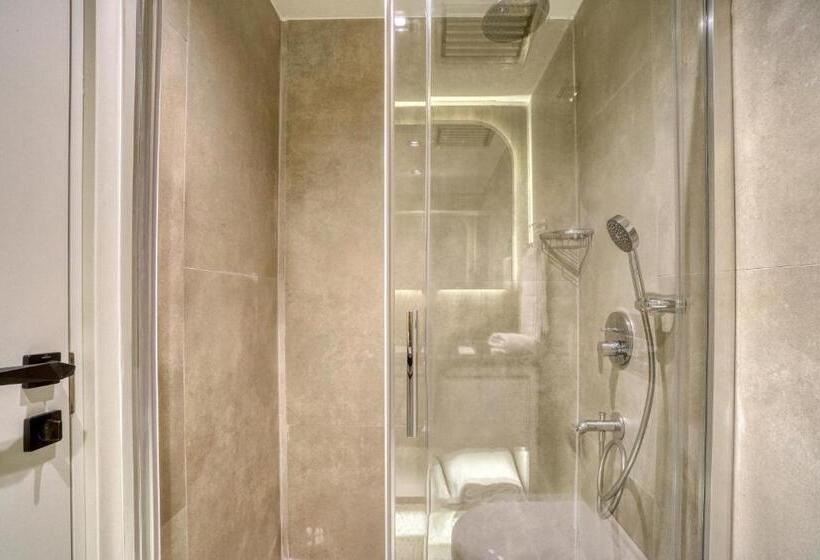 سوییت با استخر, Ayayorgi Homes
