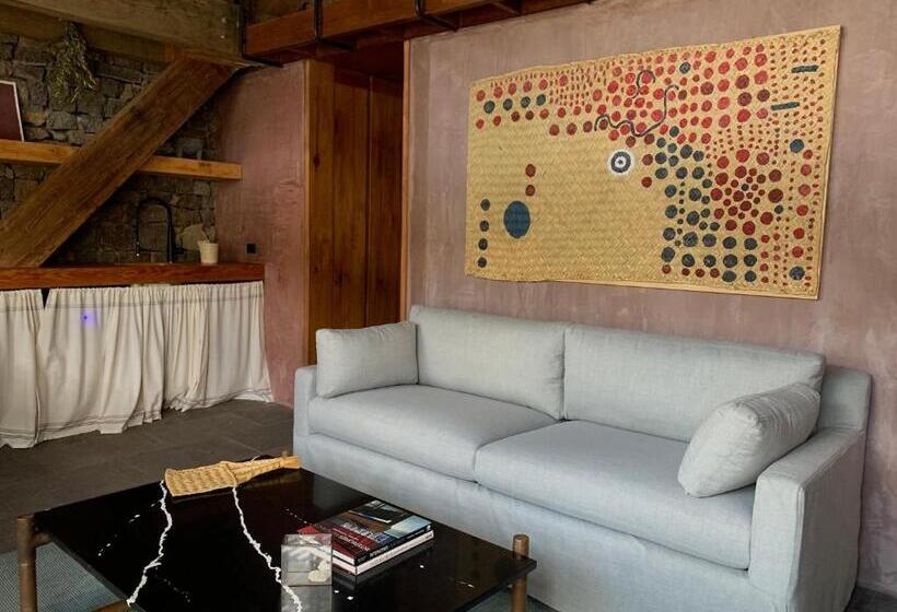 سوئیت با بالکن, Bruma Wine Resort