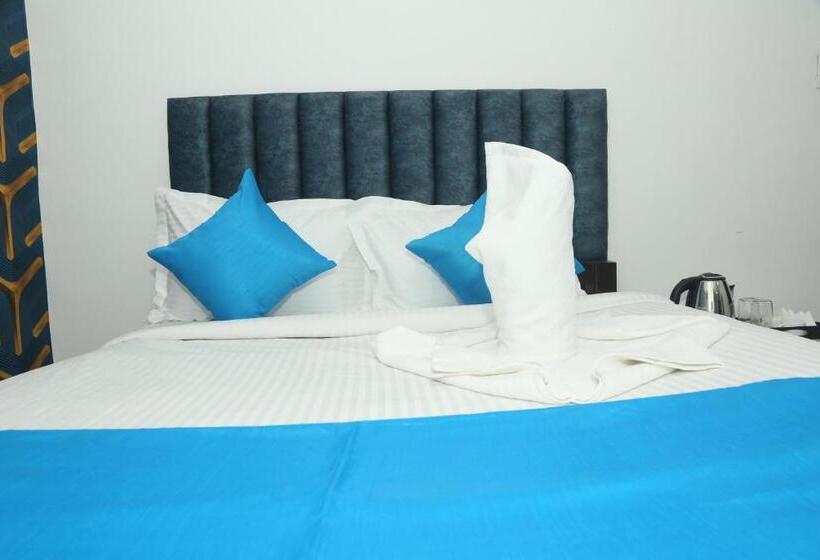 اتاق لوکس, Fabhotel Casa Grand Inn