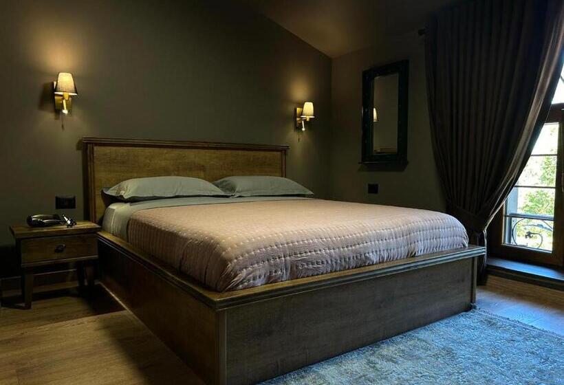 اتاق استاندارد با چشم‌انداز دریاچه, Fole Guest House