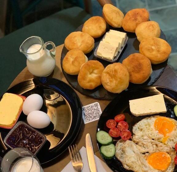 اتاق استاندارد با چشم‌انداز دریاچه, Fole Guest House