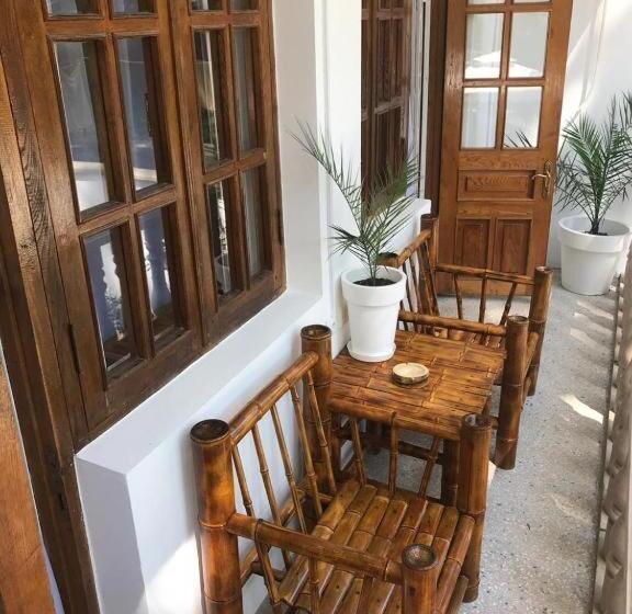 استودیو استاندارد با بالکن, Karakum Villa