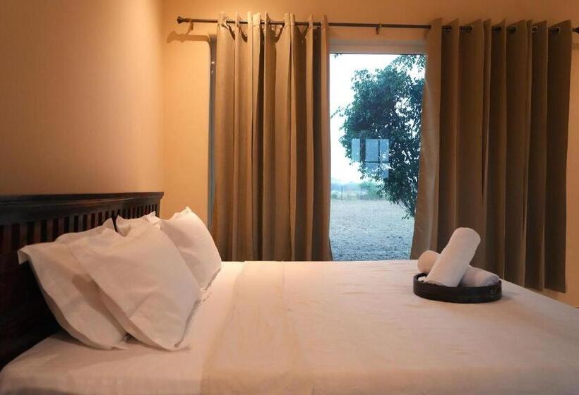 اتاق استاندارد, Rustic Roots Farm Stay