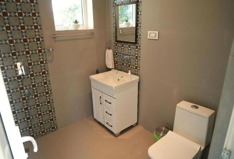 اتاق استاندارد, Rustic Roots Farm Stay