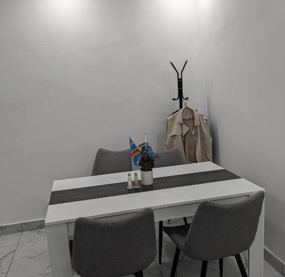 سوییت خانوادگی, Les François Suites
