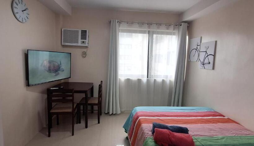 استودیوی استاندارد, Studio Unit For 2 At The Persimmon