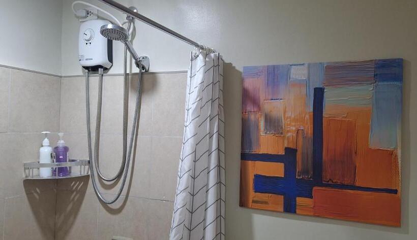 استودیوی استاندارد, Studio Unit For 2 At The Persimmon