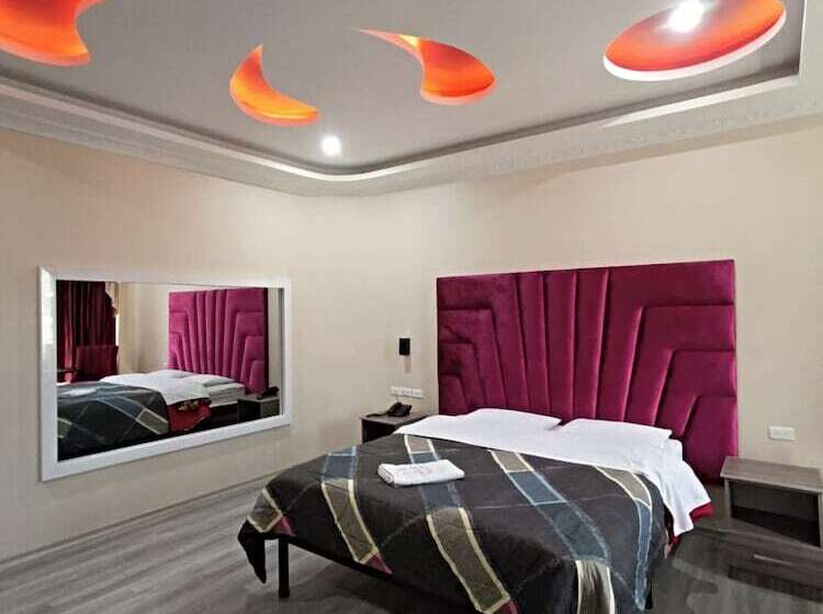 اتاق استاندارد, Hostal Kapital City