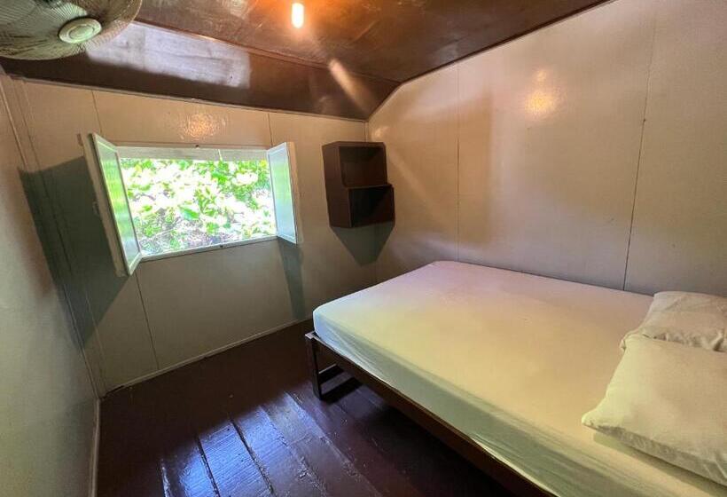 اتاق استاندارد با سرویس بهداشتی مشترک, Ohlala Rooms