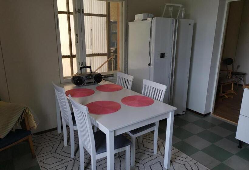 استودیوی استاندارد, Koy Linnantie 2