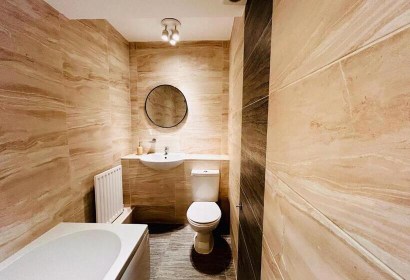 آپارتمان 1 خوابه با تراس, Rest Boutique Acton
