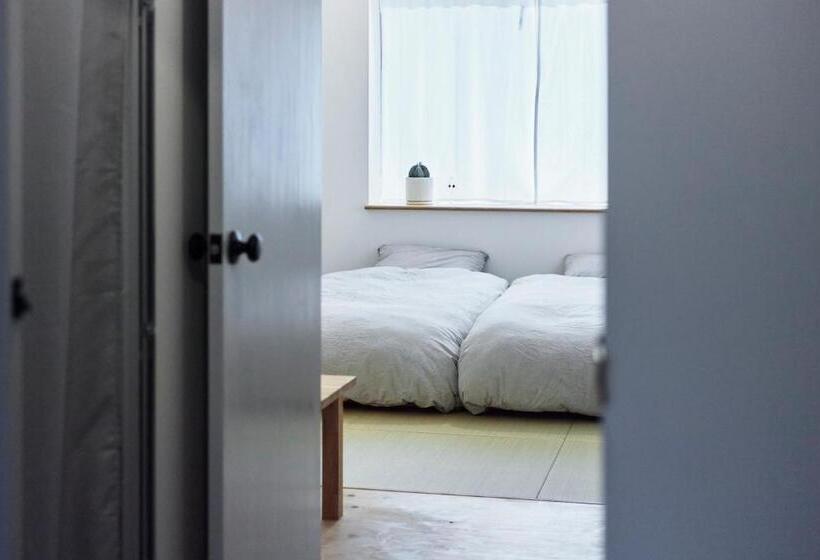استودیوی استاندارد, 88 Is Near Stay Fukuoka Hakata