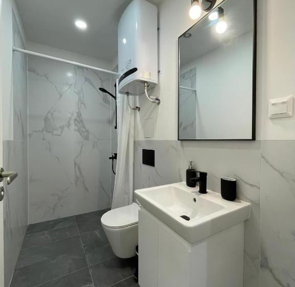 آپارتمان 1 خوابه, Prime Stays At 92 Antim I Street