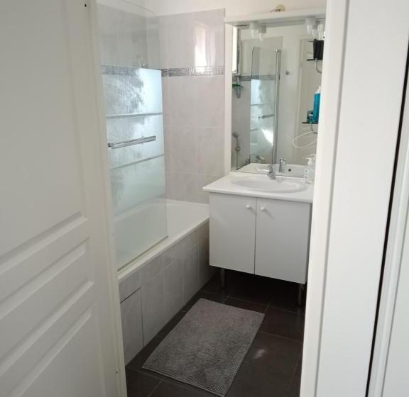 اتاق استاندارد, 3 Chambres D Hôtes