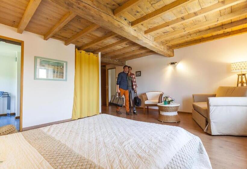 اتاق لوکس, Plaine Et Colline Chambres Et Table D Hôtes Isère