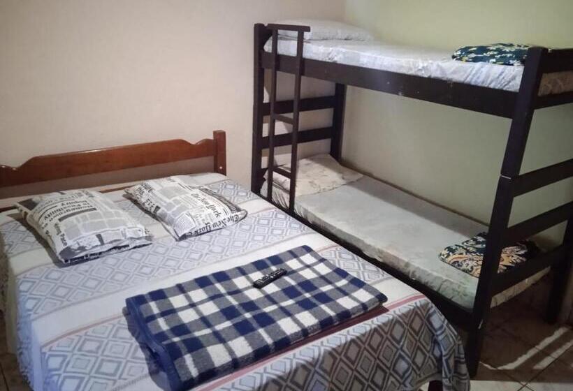 اتاق استاندارد چهار تخته, Pousada Itararé