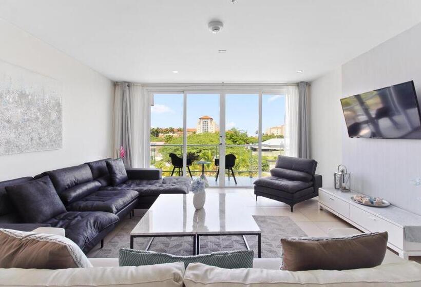 آپارتمان 1 خوابه با چشم‌انداز استخر, Bocobay Las Islas Condos