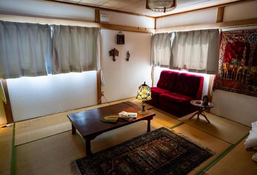 اتاق استاندارد چهار تخته, Rishiri Antique Inn
