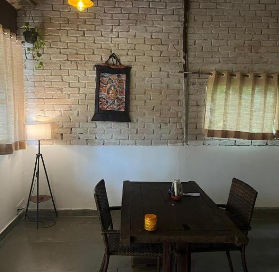 سوییت با چشم‌انداز استخر, Satori Wellness Cottages I Yoga Retreat, Sauna, Holistic Therapies & More