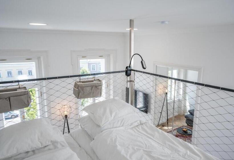 استودیوی لوکس, V62 Studio Apartments  In The Downtown