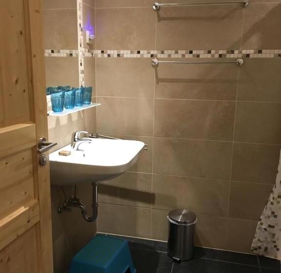 اتاق خانوادگی, B&b Alte Sägemühle Schlommefurth