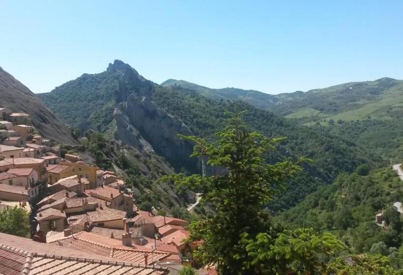 اتاق لوکس با بالکن, B&b La Bella Vista