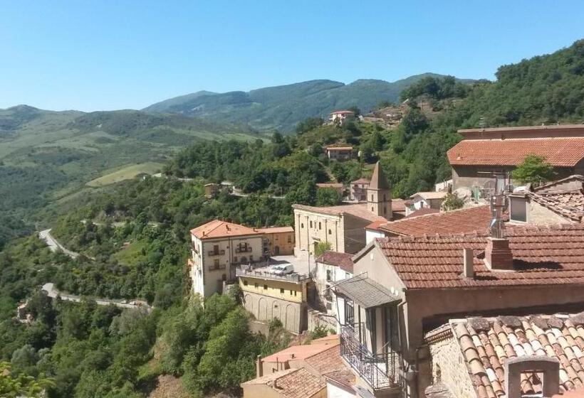 اتاق لوکس با بالکن, B&b La Bella Vista