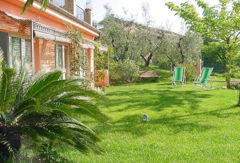 اتاق استاندارد, B&b Lieti Colli