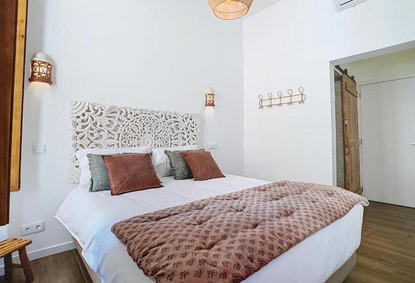 اتاق سوپریور, Casa Noava