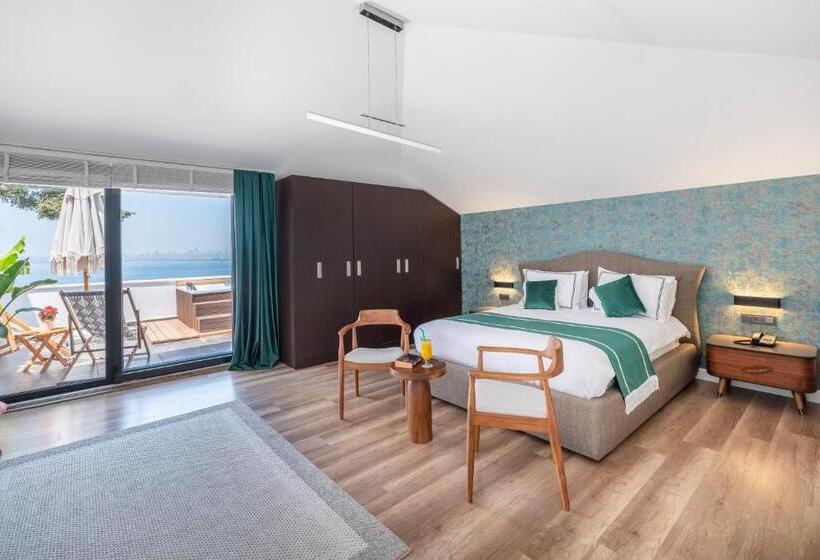 سوییت با چشم‌انداز دریا, Hillora Hotel Buyukada