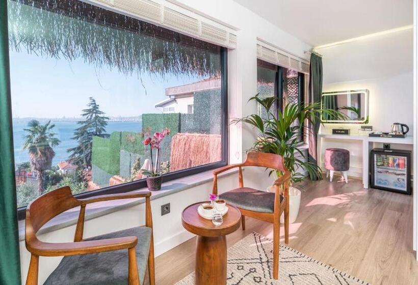 سوئیت پرزیدنت, Hillora Hotel Buyukada