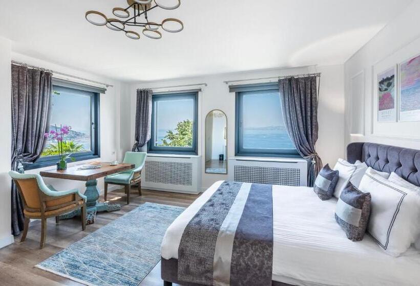 اتاق لوکس با چشم‌انداز دریا, Hillora Hotel Buyukada