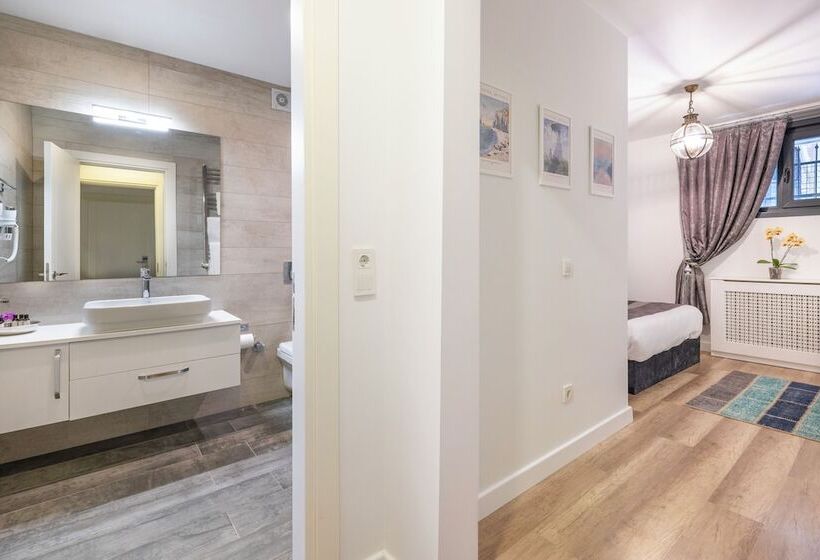 اتاق استاندارد, Hillora Hotel Buyukada