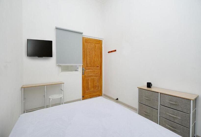 اتاق اکونومی یک تخته, Oyo Life 2491 Omah Puspa