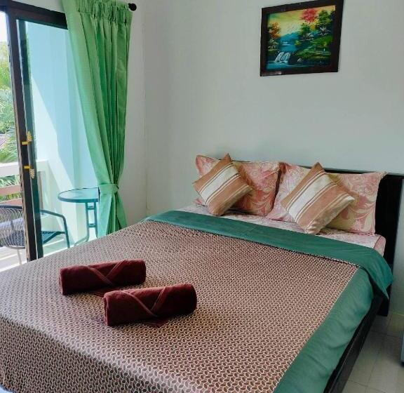 اتاق استاندارد با بالکن, Jigsaw Cafe & Resort