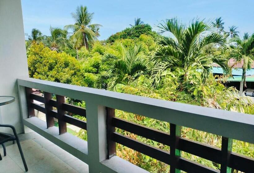 اتاق استاندارد با بالکن, Jigsaw Cafe & Resort