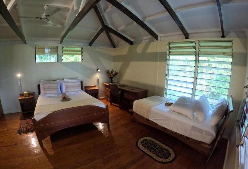 کلبه ییلاقی, Papageno Resort & Dive