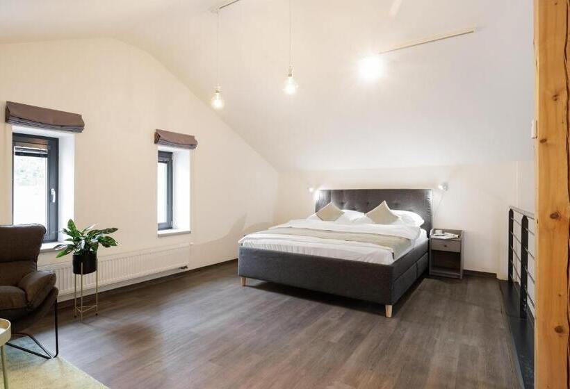 اتاق استاندارد, River Apartments