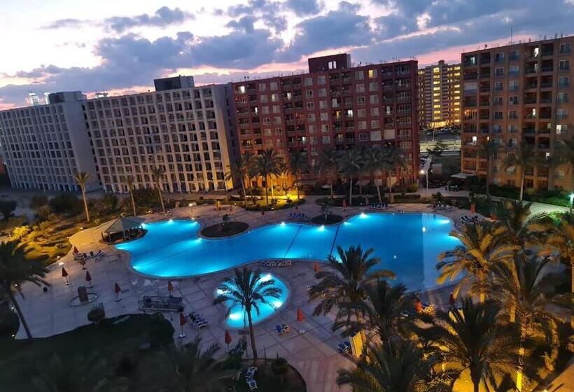 استودیوی استاندارد, استوديو فندقي