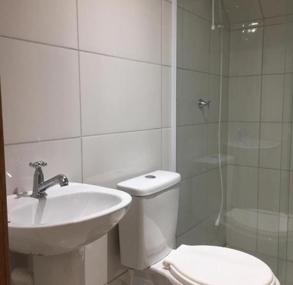 سوییت, Br 101 Confort Suítes Joinville