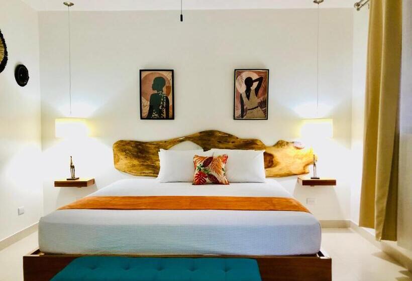 سوئیت با تخت بزرگ, Olinca Boutique